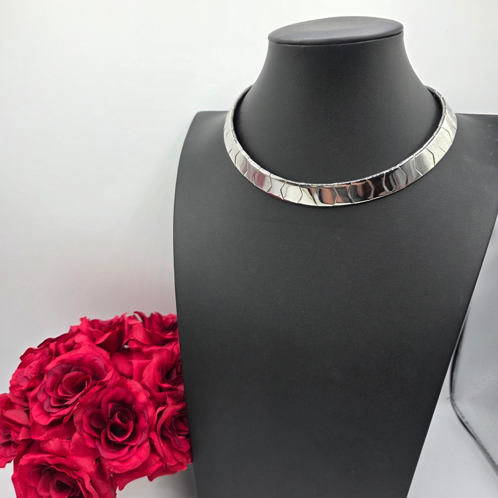Napier Vintage Silver Tone Articulated Chevron Link‎ Collar Choker Necklace 16in